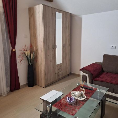 Apartmani Lena Плужине Екстер'єр фото