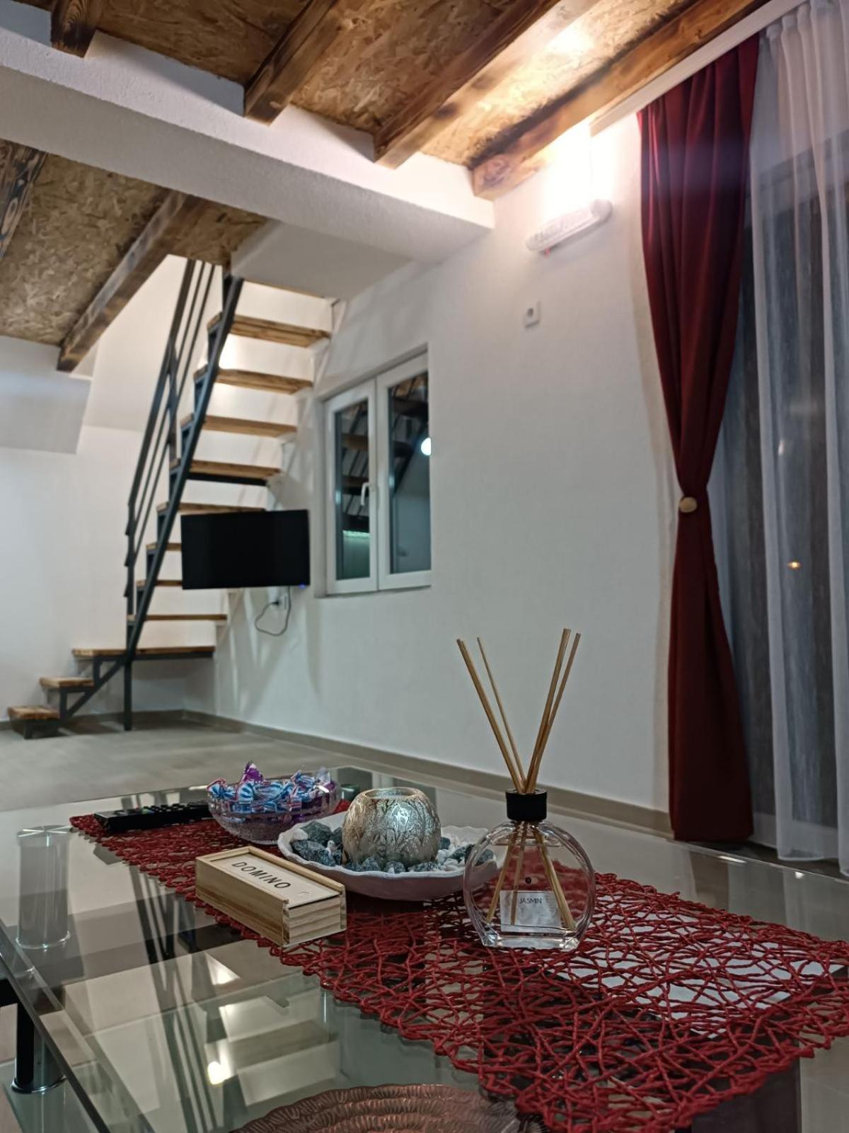 Apartmani Lena Плужине Екстер'єр фото